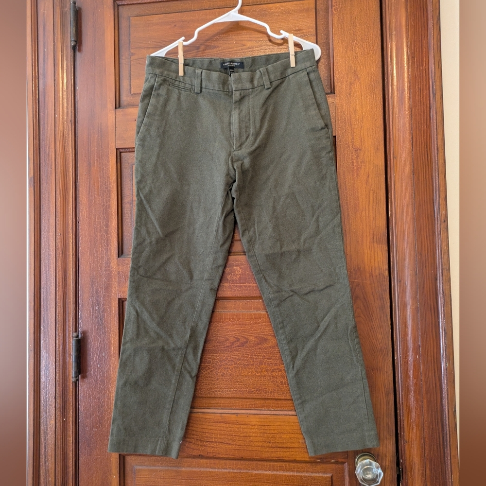Banana Republic Green Flannel Tapered Slacks 31x30